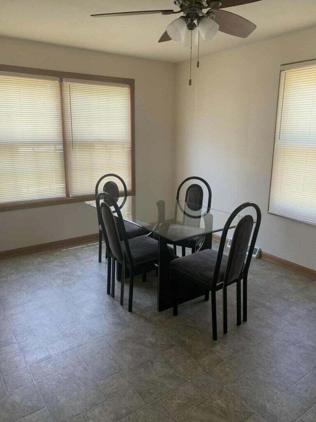 2140 N 27th St, Milwaukee, WI 53208 - photo 7