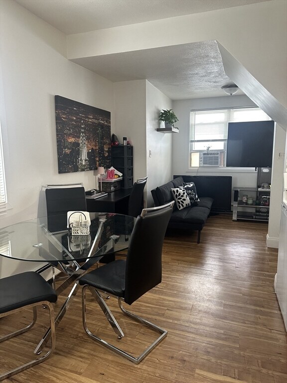 136 Walnut Ave unit 3, Revere, MA 02151 - photo 6