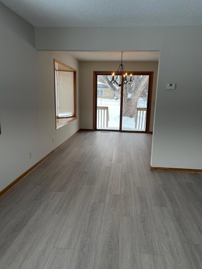 8622 Aldrich Ave S, Bloomington, MN 55420 - photo 3