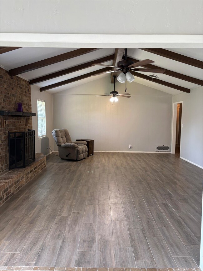 1212 N 21st St, Duncan, OK 73533 - photo 4