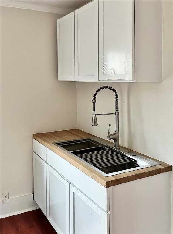 Kitchen Sink Cabinet