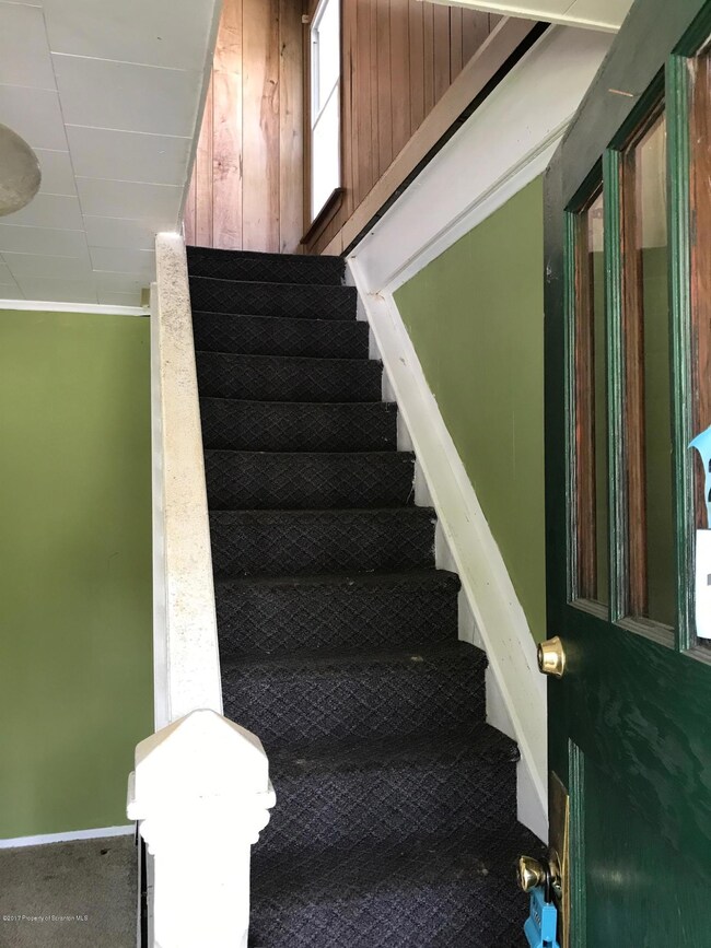 126 W Broad St, Nanticoke, PA 18634 - photo 6