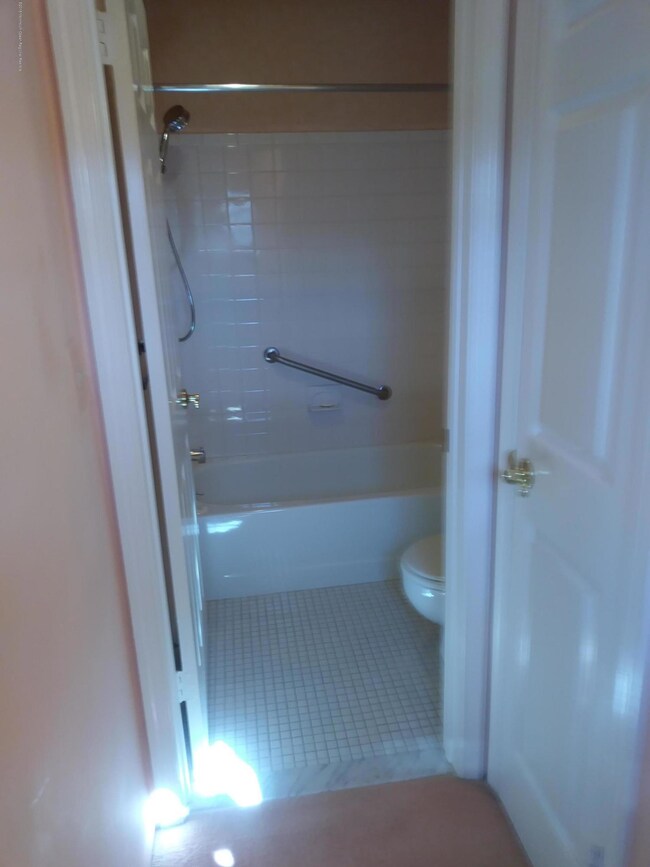 27 Sloop Square, Freehold, NJ 07728 - photo 5