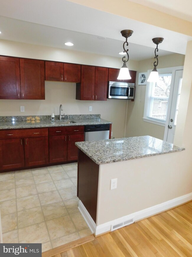 5506 Woodmont Ave, Baltimore, MD 21239 - photo 7