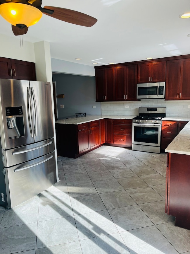 587 Front St, Lisle, IL 60532 - photo 7