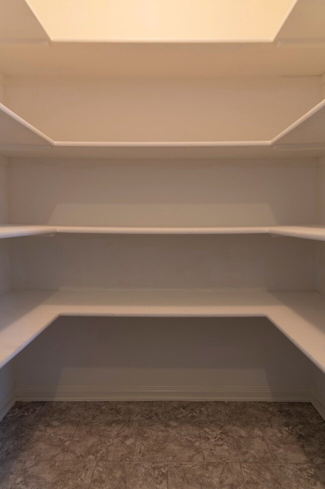 7930 Longshire Ln, Houston, TX 77040 - photo 7