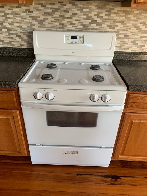 345 Pawtucket Ave unit 2, Pawtucket, RI 02860 - photo 5