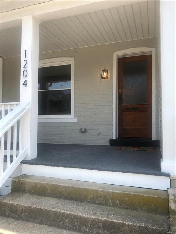 1204 Maple St, Bethlehem, PA 18018 - photo 2