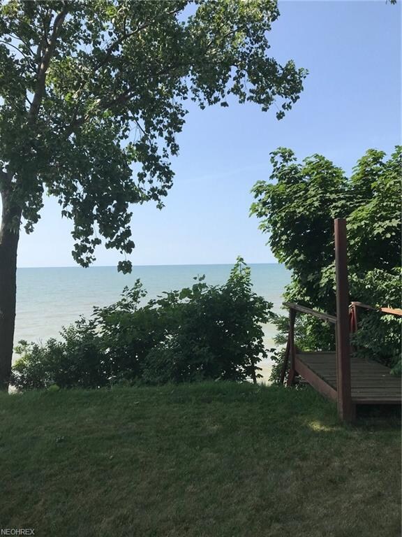 4374 Edgewater Dr, Sheffield Lake, OH 44054 - photo 3