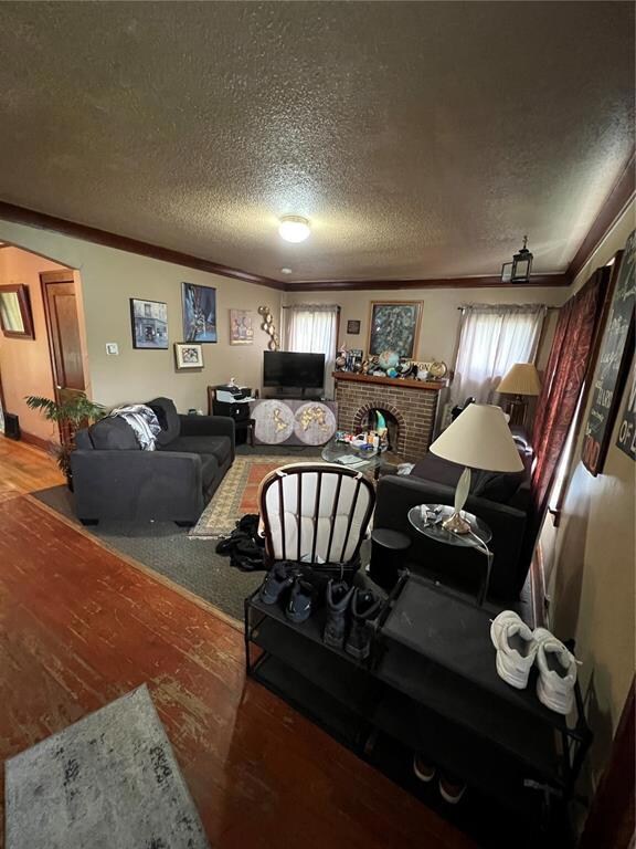 238 11th St NW, Cedar Rapids, IA 52405 - photo 4