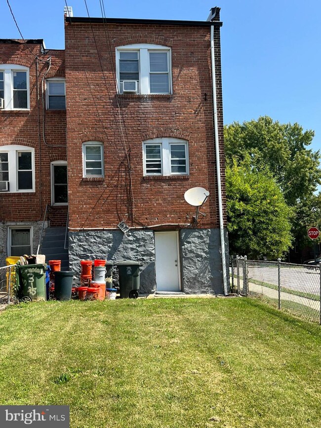 3125 Brendan Ave, Baltimore, MD 21213 - photo 5