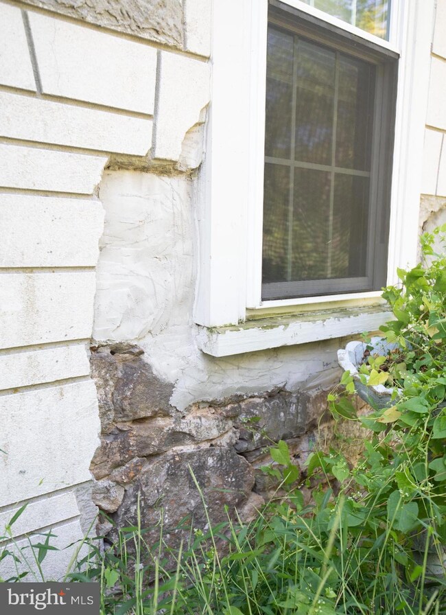 6241 Hickory Rd, Slatington, PA 18080 - photo 4