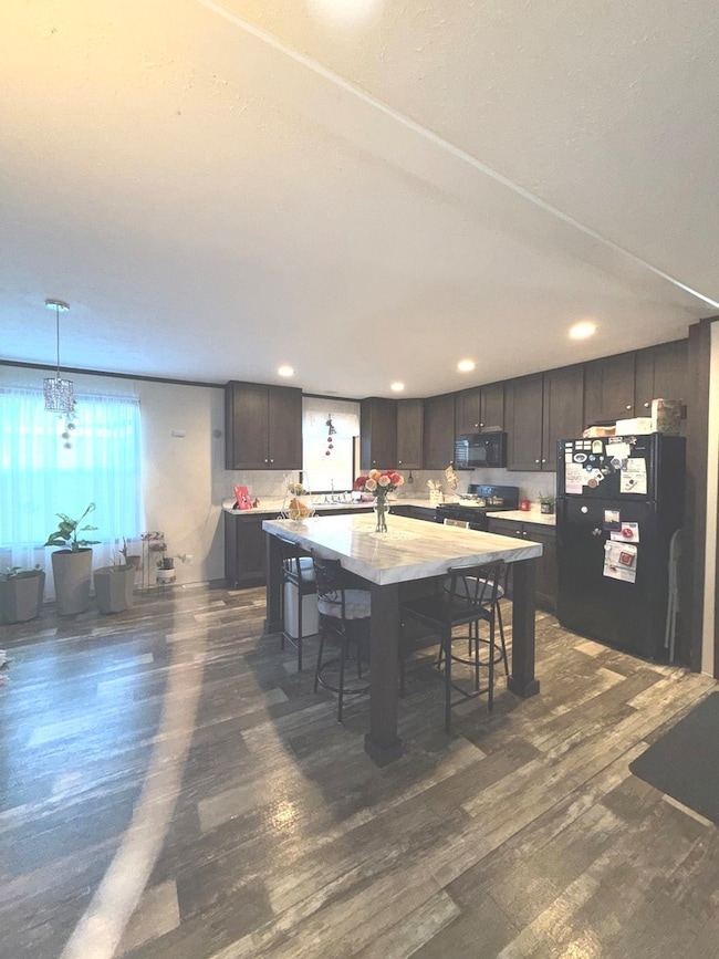 unlisted-address, Chicago, IL 60633 - photo 5