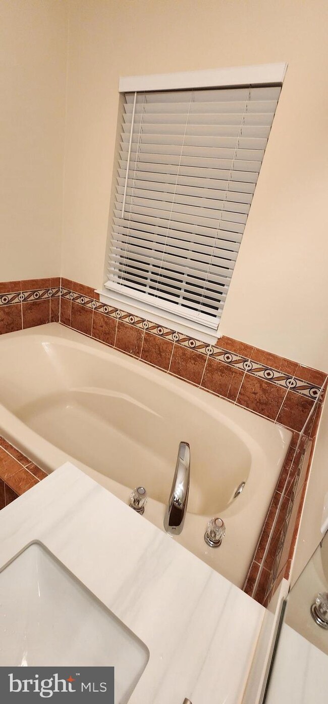 835 Middle River Rd, Middle River, MD 21220 - photo 7