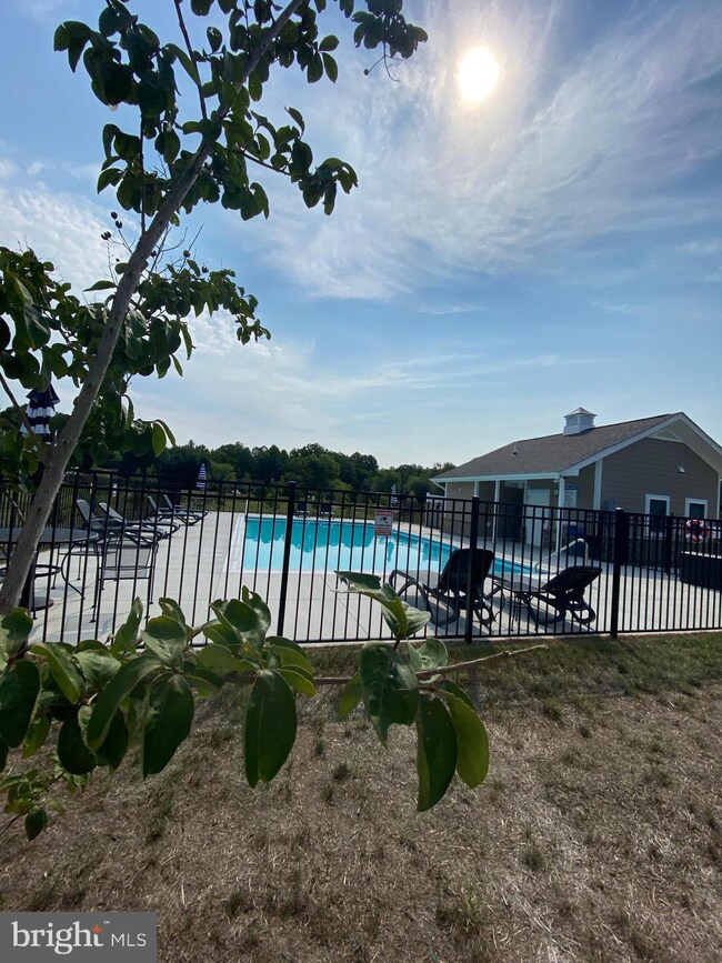 9730 Cedarmass Cir, Fredericksburg, VA 22408 - photo 6