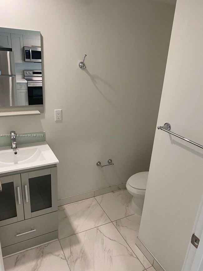 836 SW 2nd St unit 204, Miami, FL 33130 - photo 3