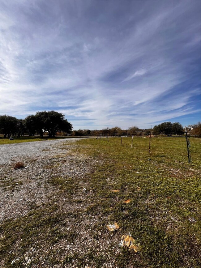 110 Crockett Rd, Weatherford, TX 76088 - photo 7