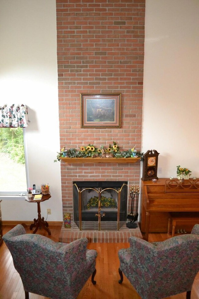 814 Pinehurst St, Marysville, OH 43040 - photo 4