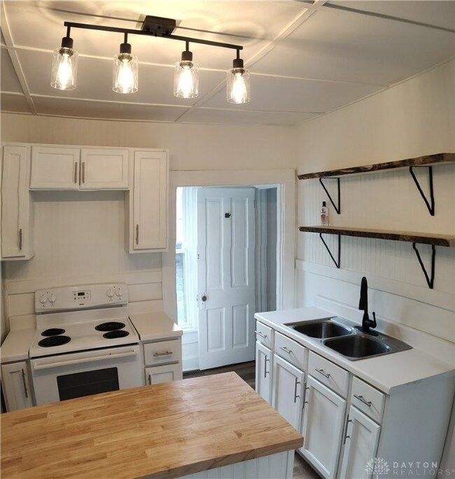 588 Glady Ave, Xenia, OH 45385 - photo 7