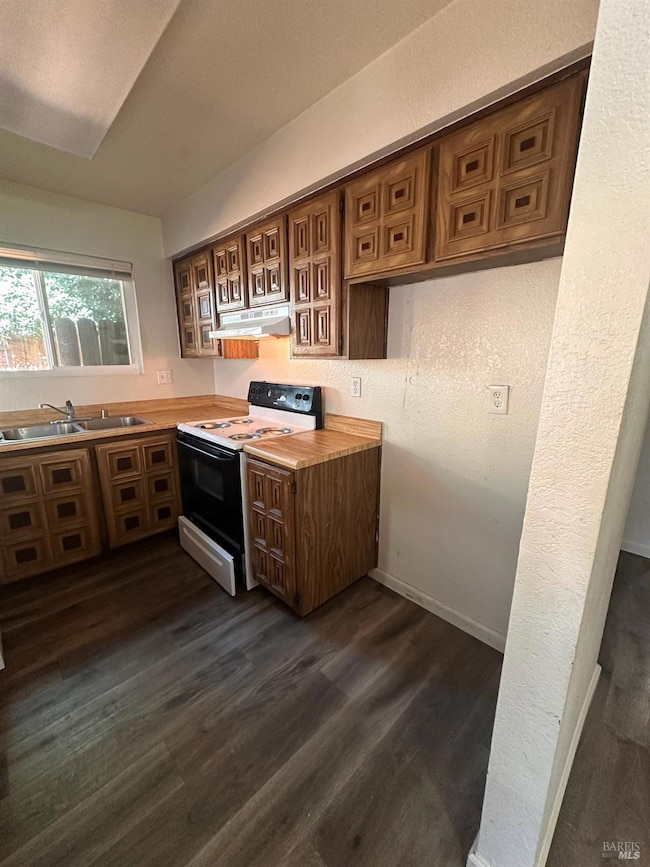 437 Ellesmere Dr, Dixon, CA 95620 - photo 5