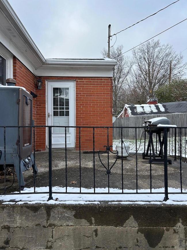 2101 Saint Christopher Dr, Lexington, KY 40502 - photo 3