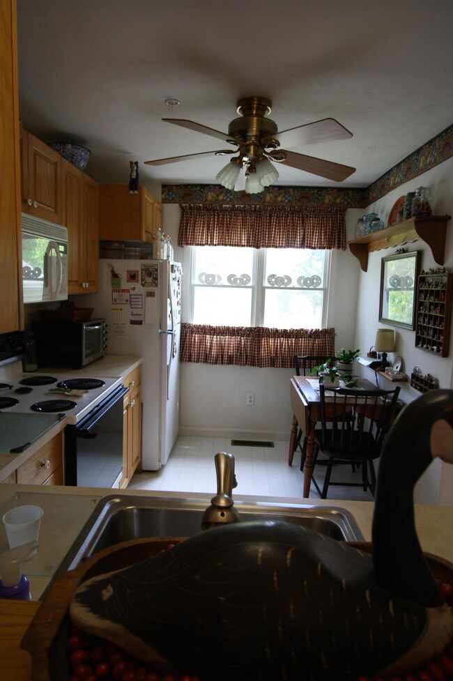 6 Oak Glen unit O, Yarmouth Port, MA 02675 - photo 3