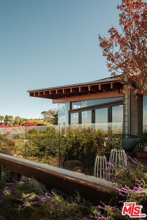 3604 Glenridge Dr, Sherman Oaks, CA 91423 - photo 5