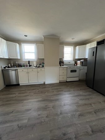 5 Vine St unit 1, Marblehead, MA 01945 - photo 4