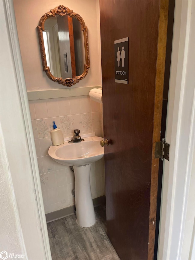 120 S Main St, Fairfield, IA 52556 - photo 5