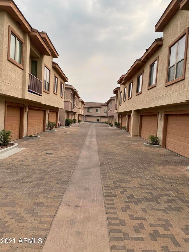 A8E1D6ED-E584-42AA-B823-48301FF88BC3