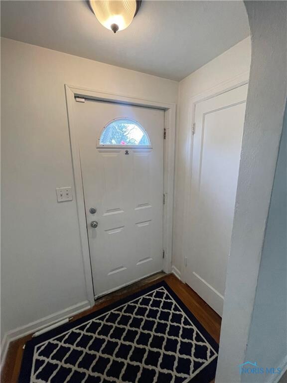 1013 Searles Rd, Toledo, OH 43607 - photo 2