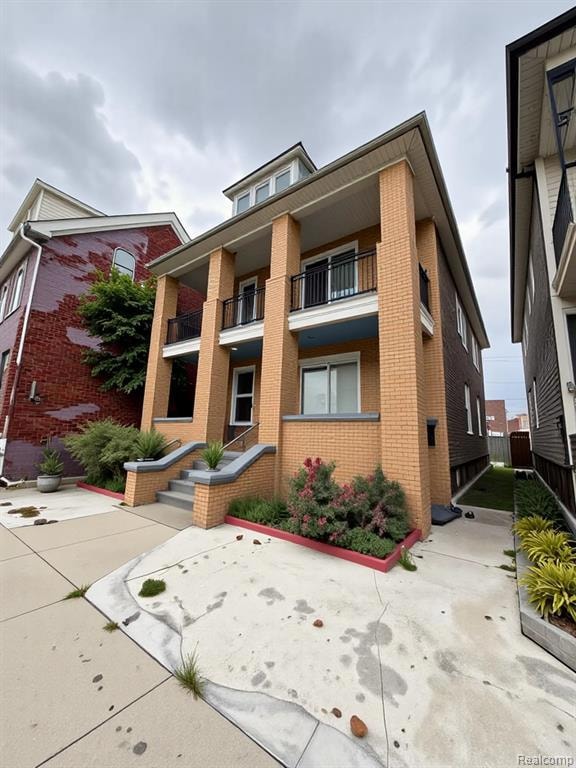 2361 Caniff St, HamtraMcK, MI 48212 - photo 3