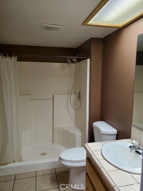 18255 Deauville Dr, Victorville, CA 92392 - photo 6