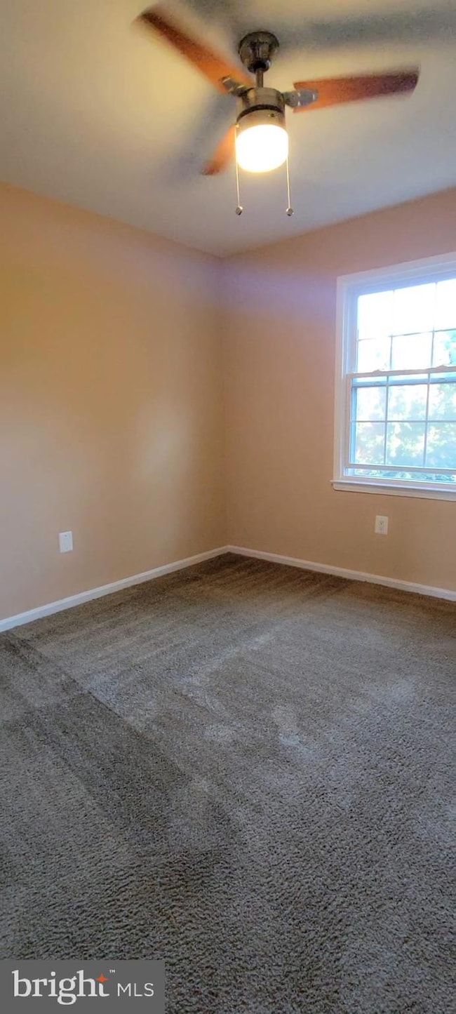 27 Landsend Dr, Gaithersburg, MD 20878 - photo 7