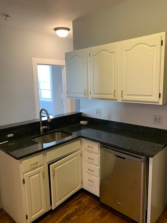 2 Pearl St unit 8, Boston, MA 02110 - photo 4