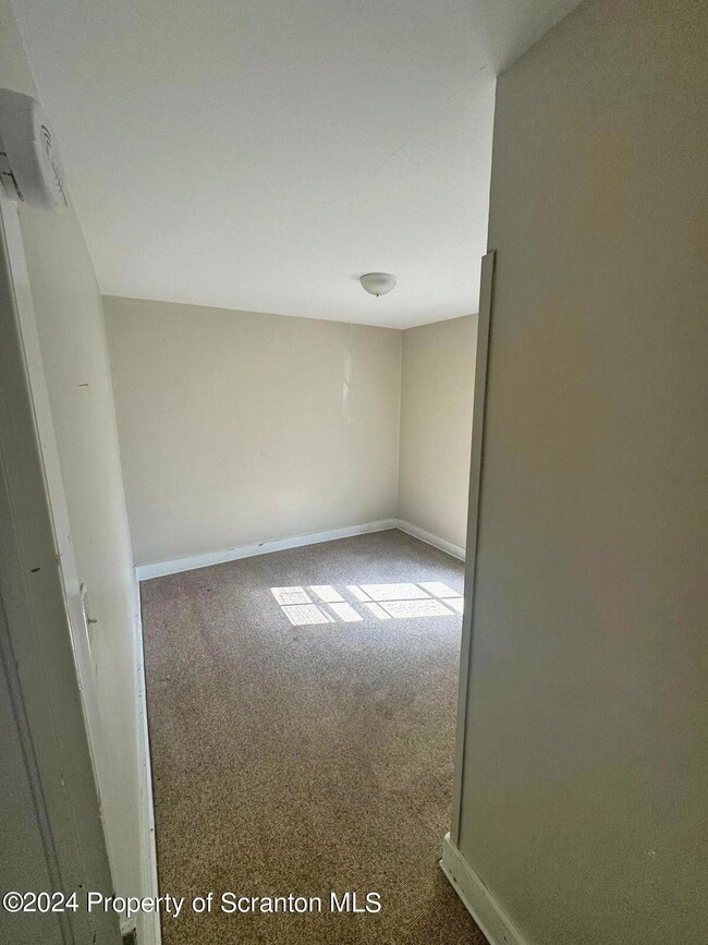 227 Warren St unit 2, West Pittston, PA 18643 - photo 7