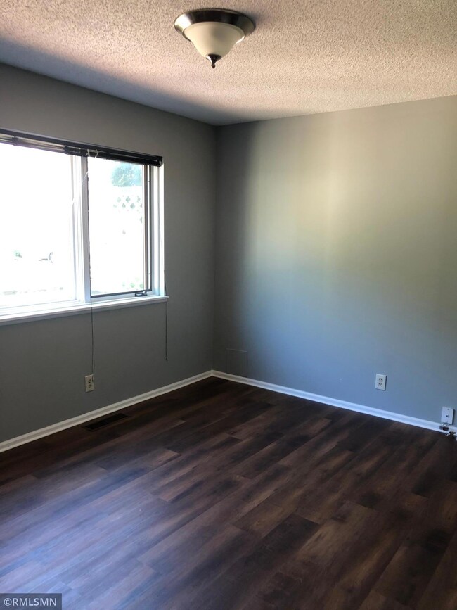 3517 Clinton Ave unit 3517, Minneapolis, MN 55408 - photo 6