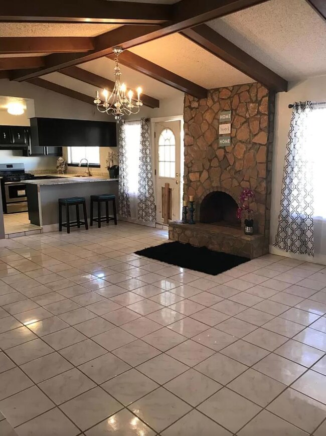 15323 Mineral Ct, Horizon City, TX 79928 - photo 2