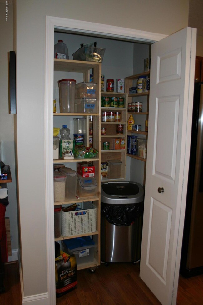 Pantry closet