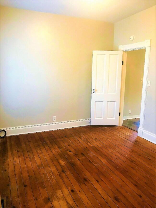 Bedroom (2)