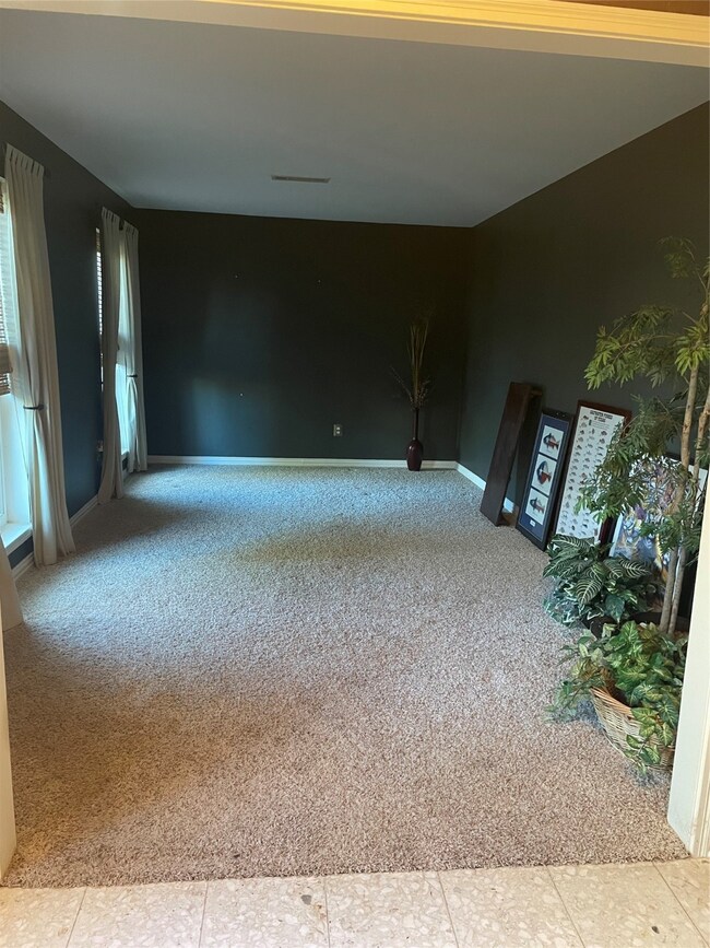 4915 Droddy St, Houston, TX 77091 - photo 2