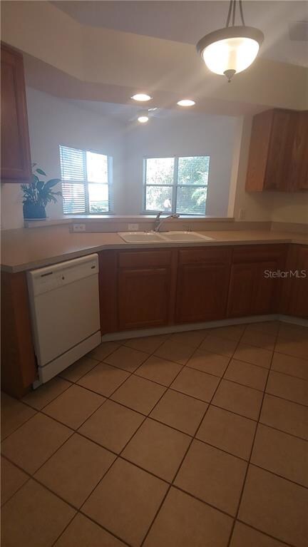 KITCHEN OVERLOOKING LIVING ROOM
