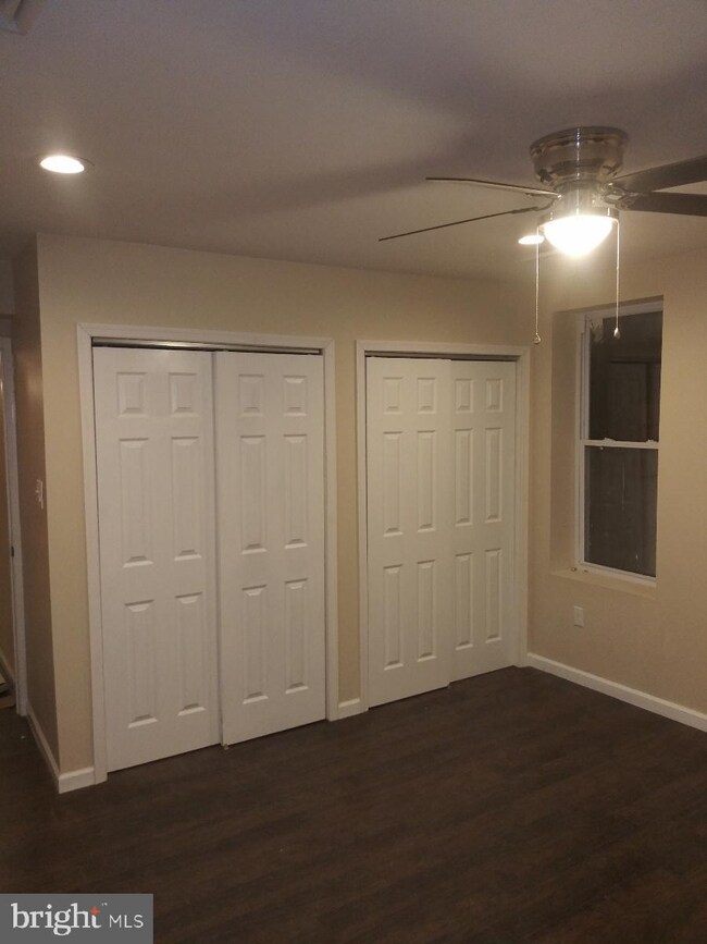 546 Walnut St, Camden, NJ 08103 - photo 6