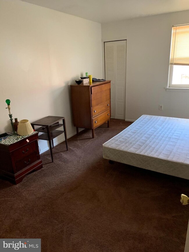 8020 Craig St, Philadelphia, PA 19136 - photo 7