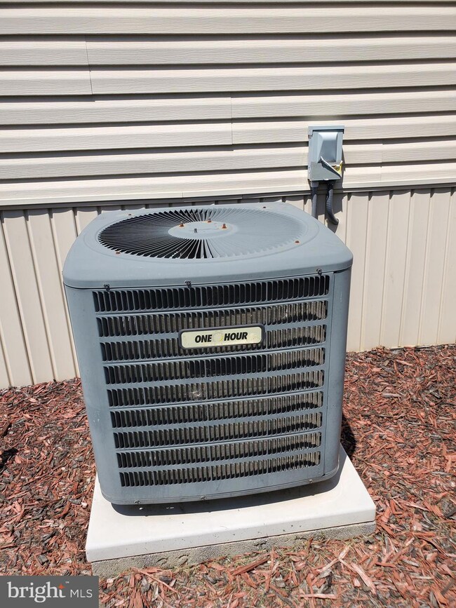 48 Boxwood Blvd, Columbia, PA 17512 - photo 6