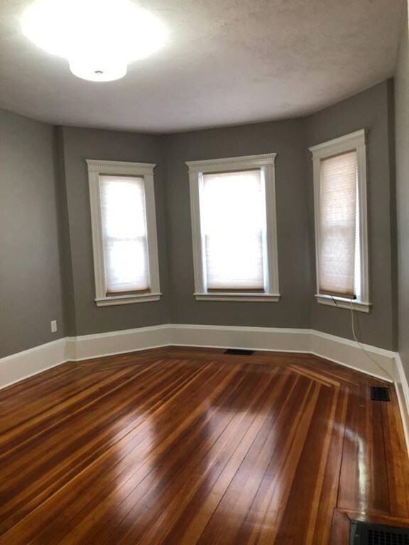 27 Webb St unit 1, Salem, MA 01970 - photo 6