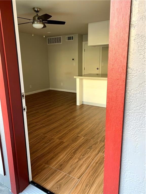 Sterling Crest unit D-110, Austin, TX 78705 - photo 4