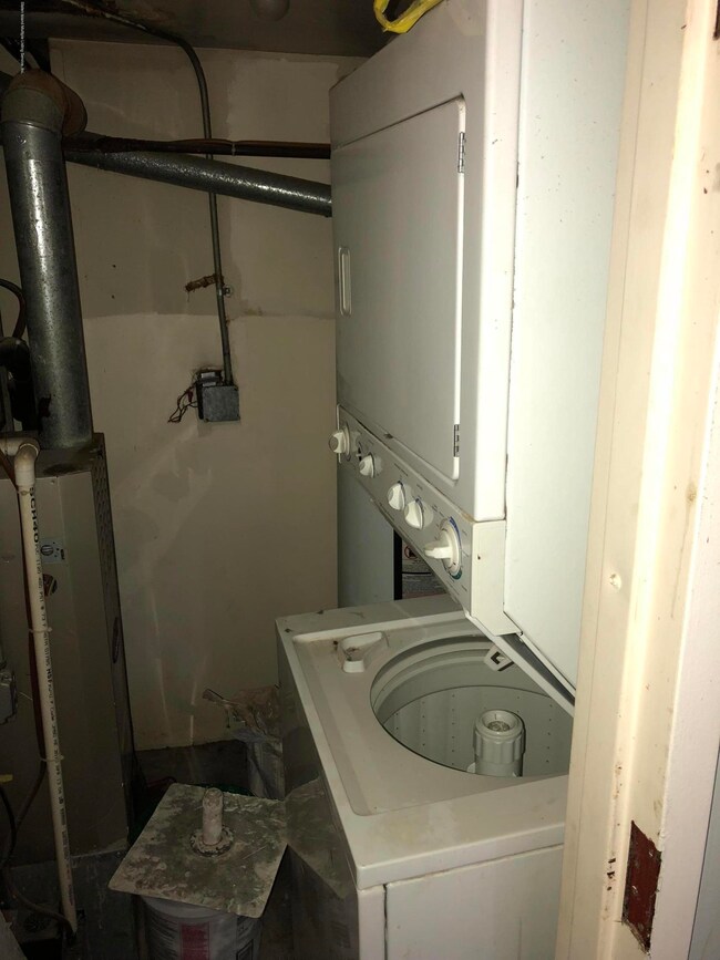 108 Vogel Loop, Staten Island, NY 10314 - photo 7