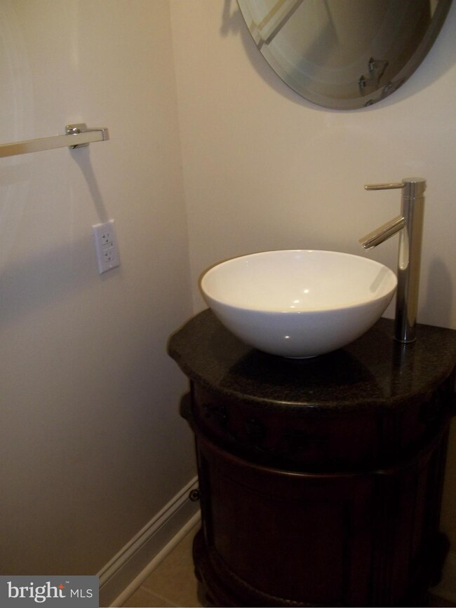 707 Opus Ave, Capitol Heights, MD 20743 - photo 7