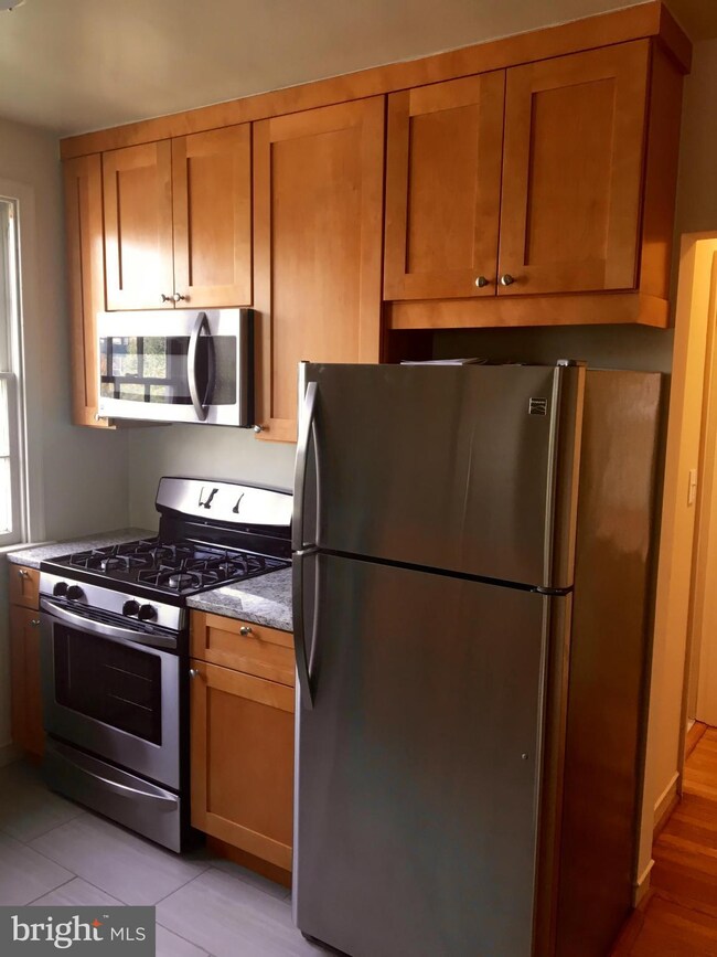 1808 16th St N unit 2, Arlington, VA 22209 - photo 3